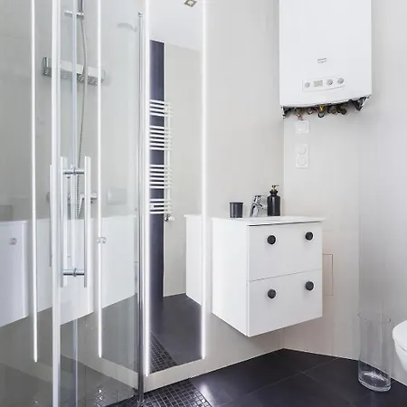 Whispering Naiad - 1Br For 2 - City Center דירה קרקוב
